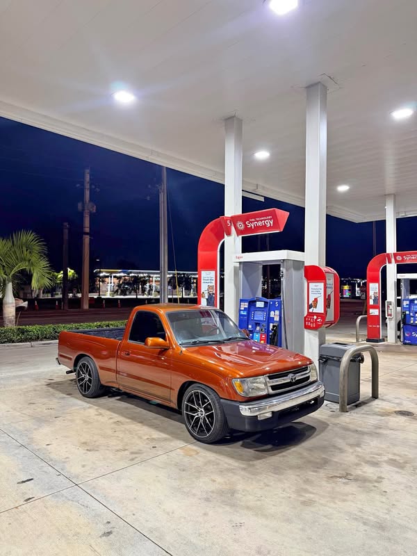 2000 Toyota Tacoma - 1st gen
