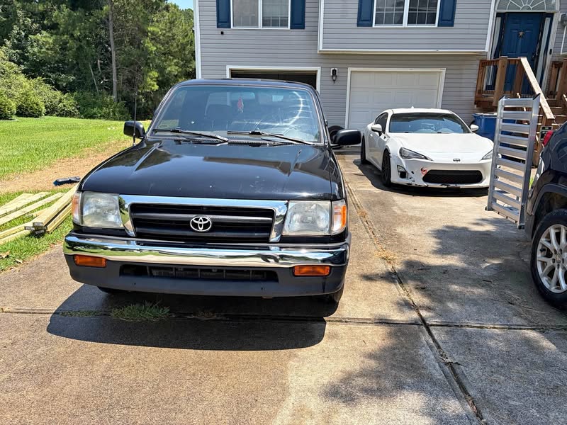 1998 Toyota Tacoma Regular Cab - Pickup 2D 6 ft
