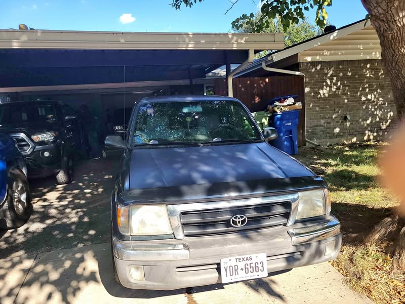 2000 Toyota Tacoma Regular Cab