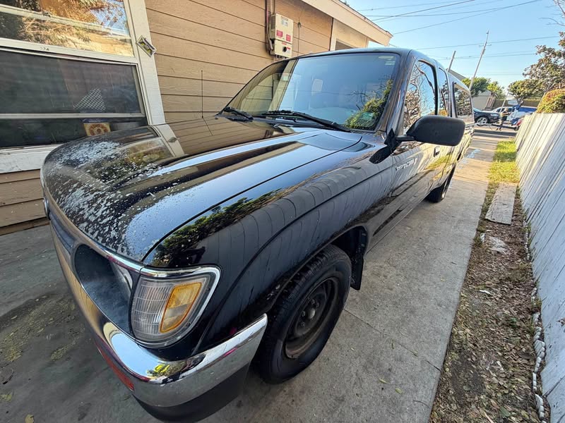 1996 Toyota Tacoma - Pickup 2D 6 ft