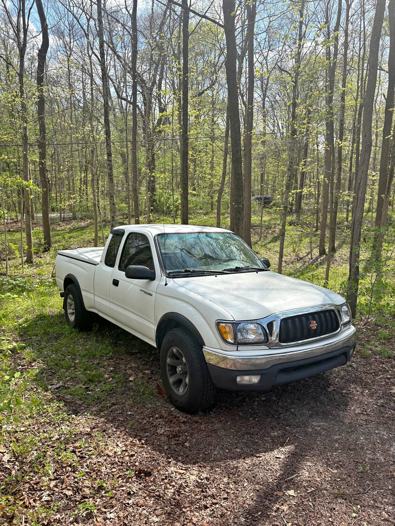 2004 Toyota Tacoma Xtracab - SR5 Pickup