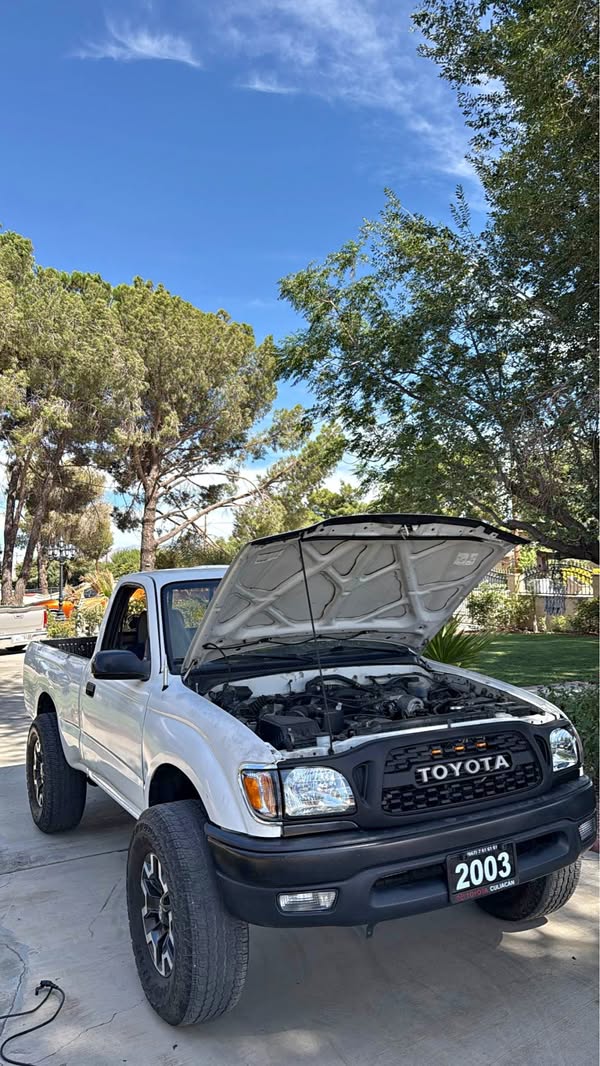 2003 Toyota Tacoma - base