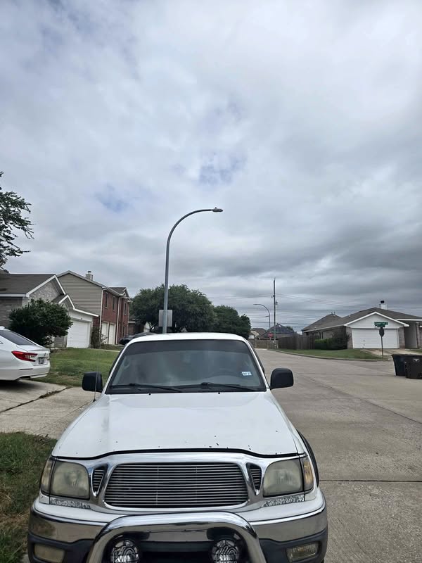 2004 Toyota Tacoma Xtracab - SR5 Pickup