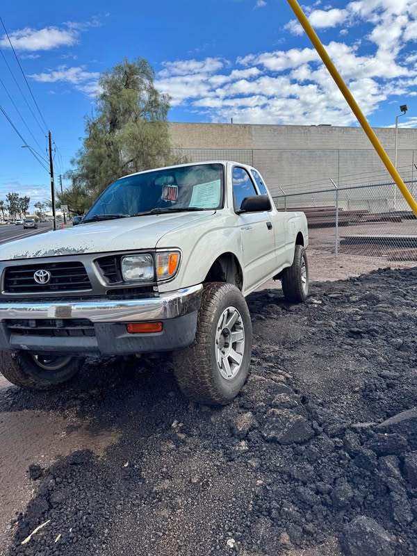 1996 Toyota Tacoma Xtracab - Pickup