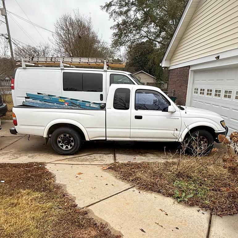 2003 Toyota Tacoma - SR5 Pickup