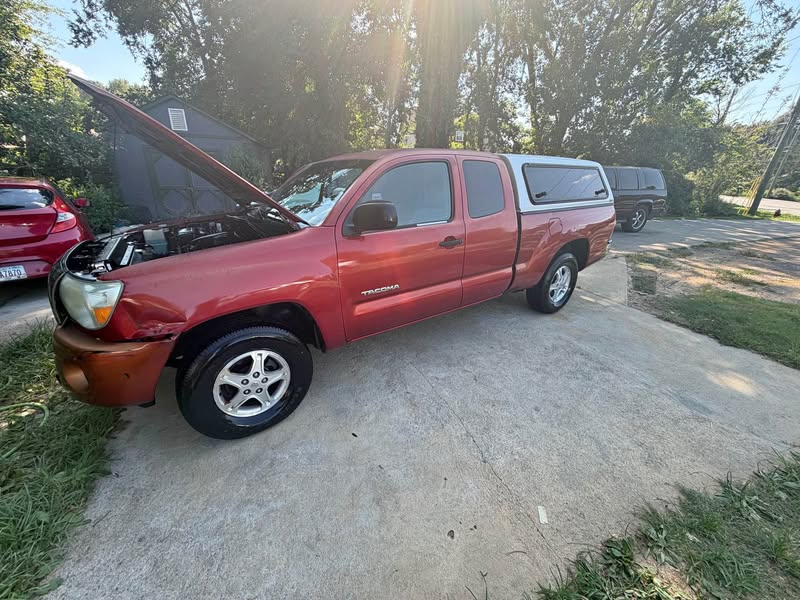 2005 Toyota Tacoma - SR5 Pickup