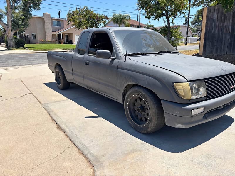 1997 Toyota Tacoma - Pickup 4D 5 ft