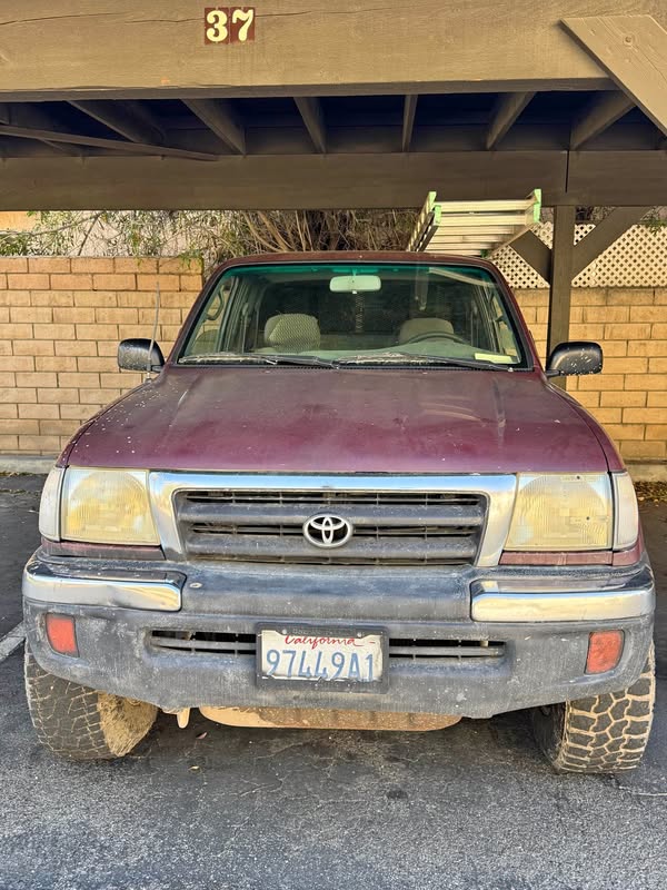 1999 Toyota Tacoma Xtracab - SR5 Pickup