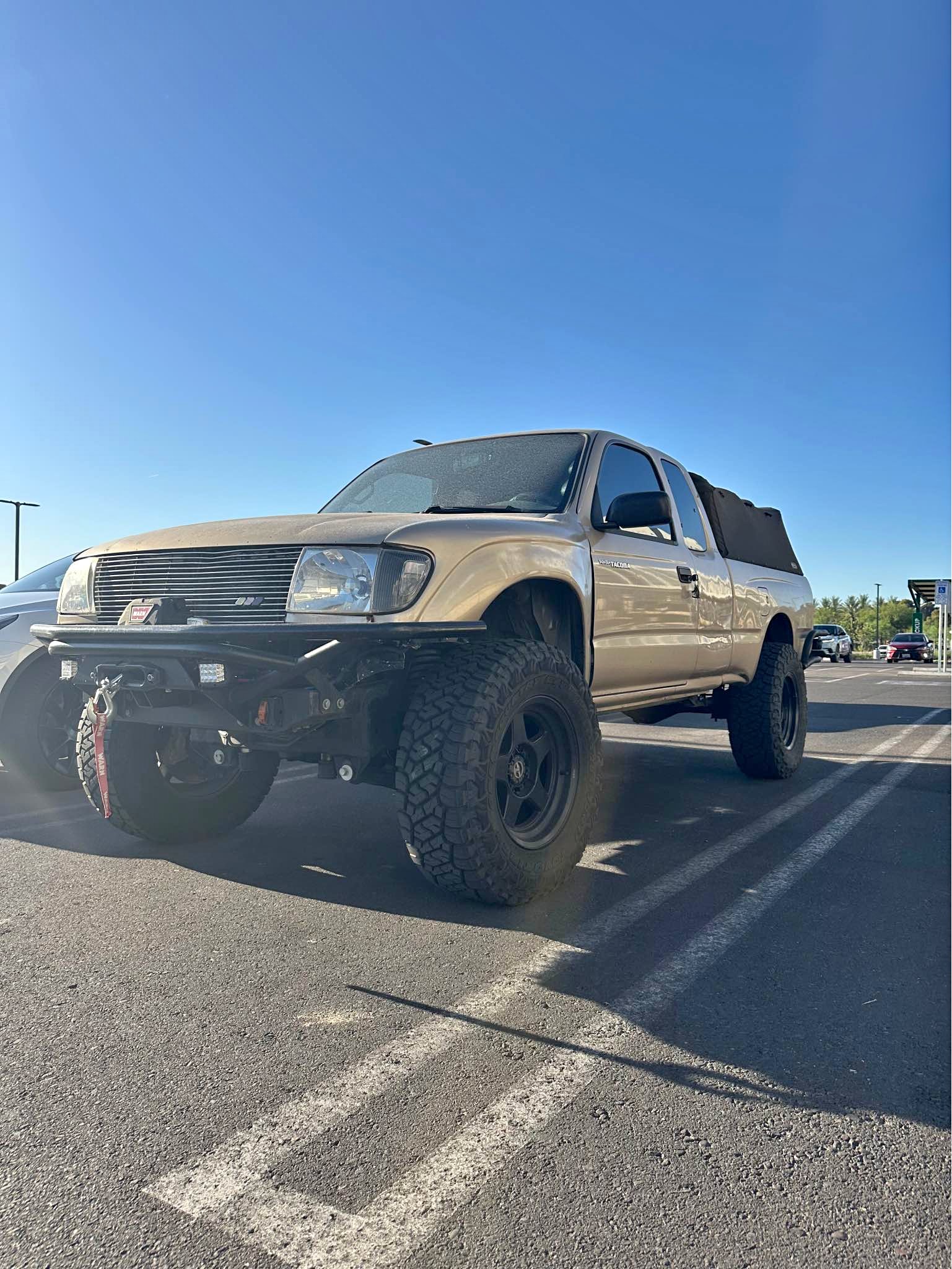 1998 Toyota Tacoma - SR5 Pickup 4D 6 ft