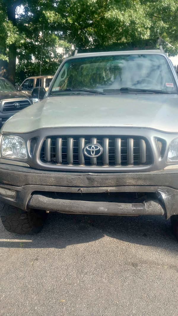 2001 Toyota Tacoma - 4WD 4D
