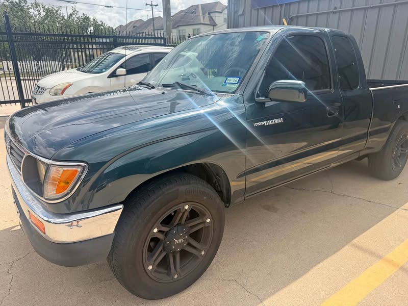 1996 Toyota Tacoma - Pickup 2D 6 ft