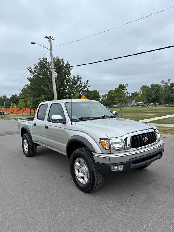 2002 Toyota Tacoma Double Cab - SR5