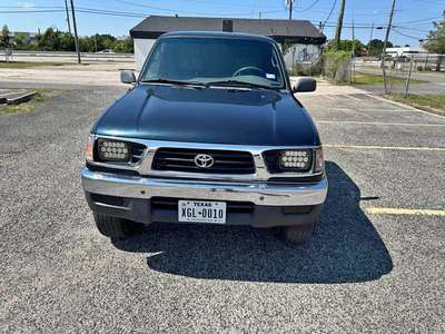 1995 Toyota Tacoma - SR5