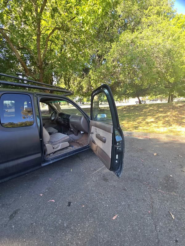 1999 Toyota Tacoma - Limited Pickup 2D 6 ft