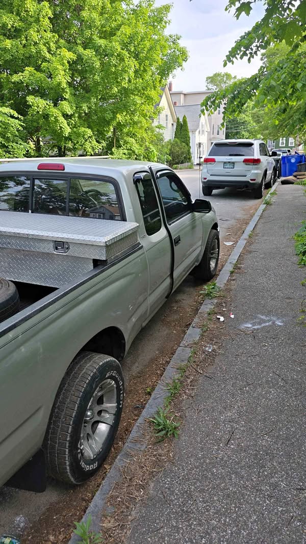 2001 Toyota Tacoma - PreRunner Pickup 2D 6 ft
