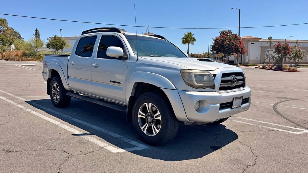 2005 Toyota Tacoma Double Cab - TRD Sport Pickup 4D 5 ft