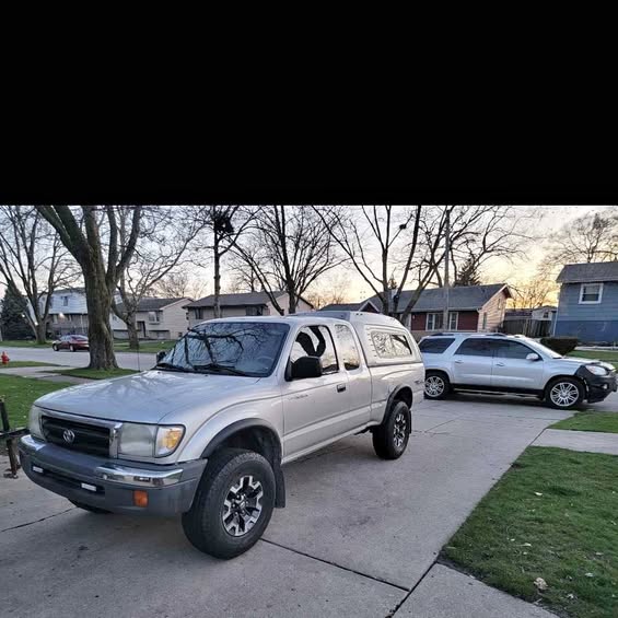 2000 Toyota Tacoma Access Cab - PreRunner Pickup 4D 6 ft