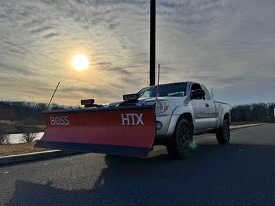 2005 Toyota Tacoma TRD Off-Road Pickup 4D 5 ft