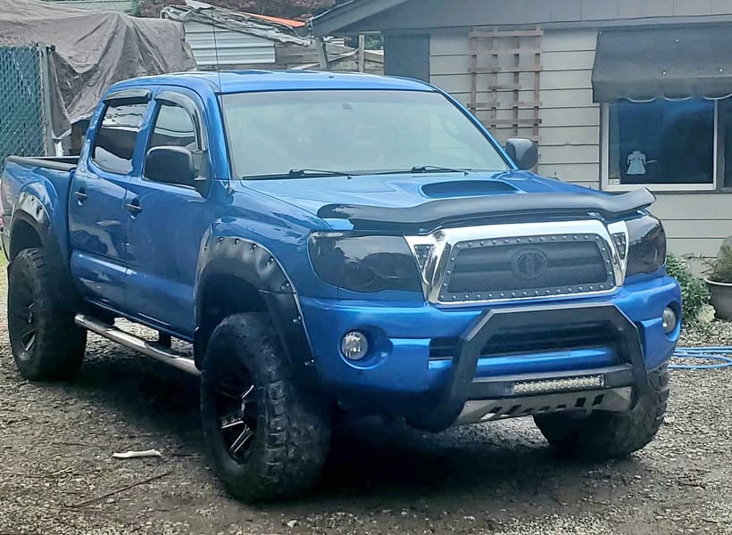 2005 Blue Toyota Tacoma Crew Cab