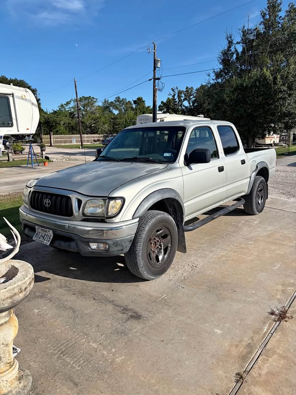 2004 Toyota Tacoma Double Cab - PreRunner 4D