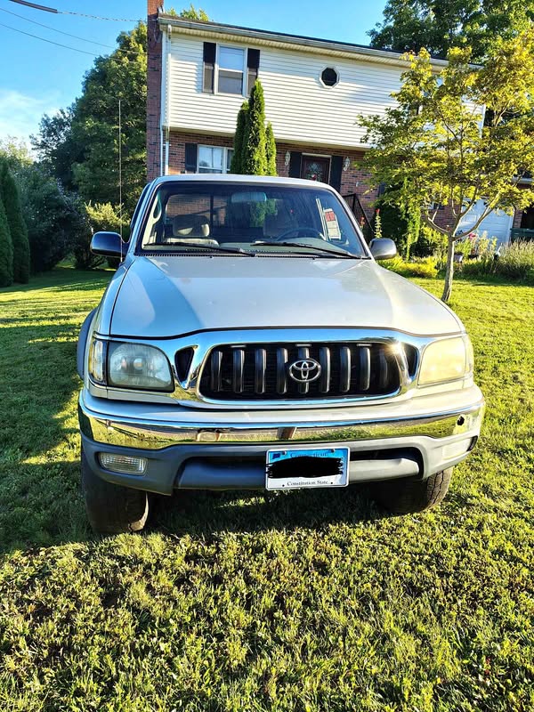 2001 Toyota Tacoma Xtracab - SR5 Pickup