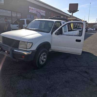 1999 Toyota Tacoma Access Cab - Sr5