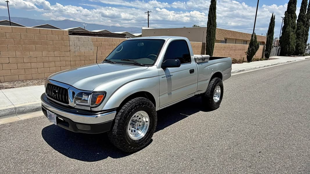 2001 Toyota Tacoma - Short Bed