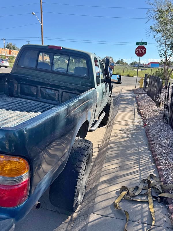 1999 Toyota Tacoma Xtracab - SR5 Pickup