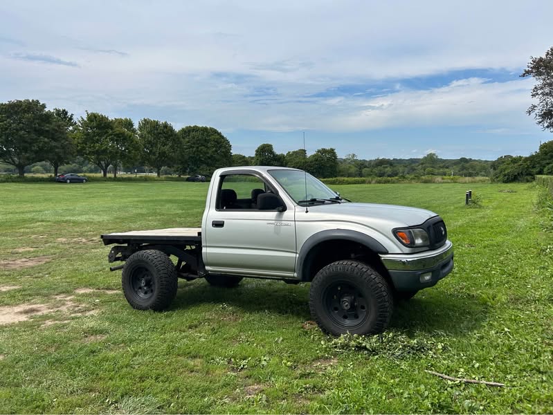 2002 Toyota Tacoma - SR5 Pickup