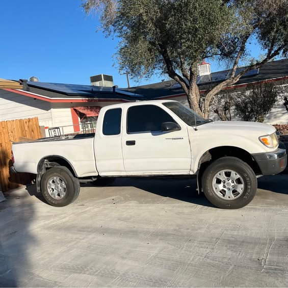 2000 2000 Toyota Tacoma Xtracab - PreRunner Pickup