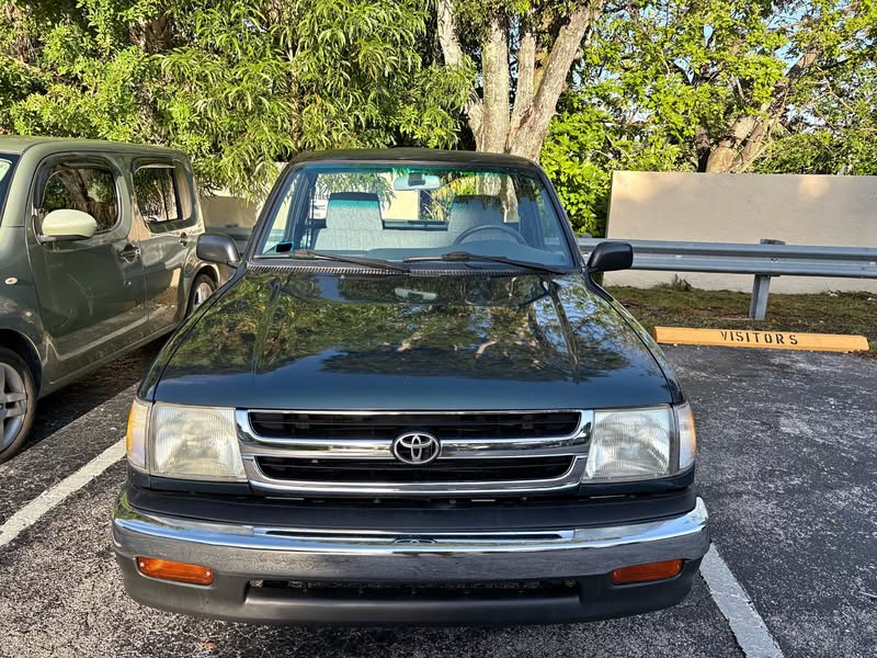 1998 Toyota Tacoma Regular Cab - Short Bed