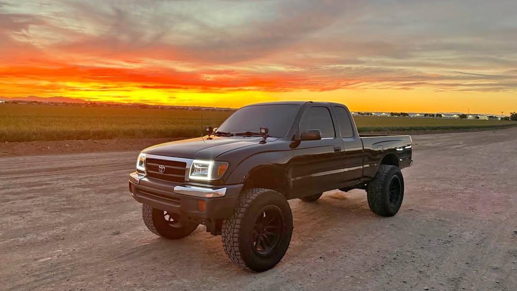 1999 Toyota Tacoma Xtracab - SR5 Pickup