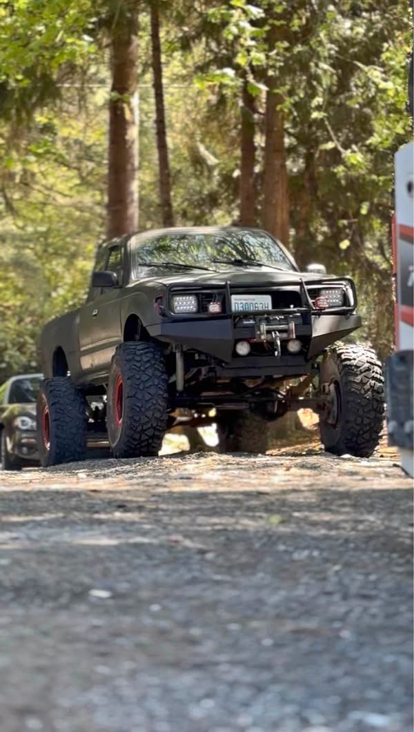 1996 Toyota Tacoma - SR5 Pickup
