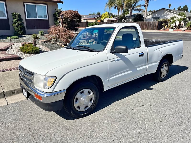 1997 Toyota Tacoma - Base