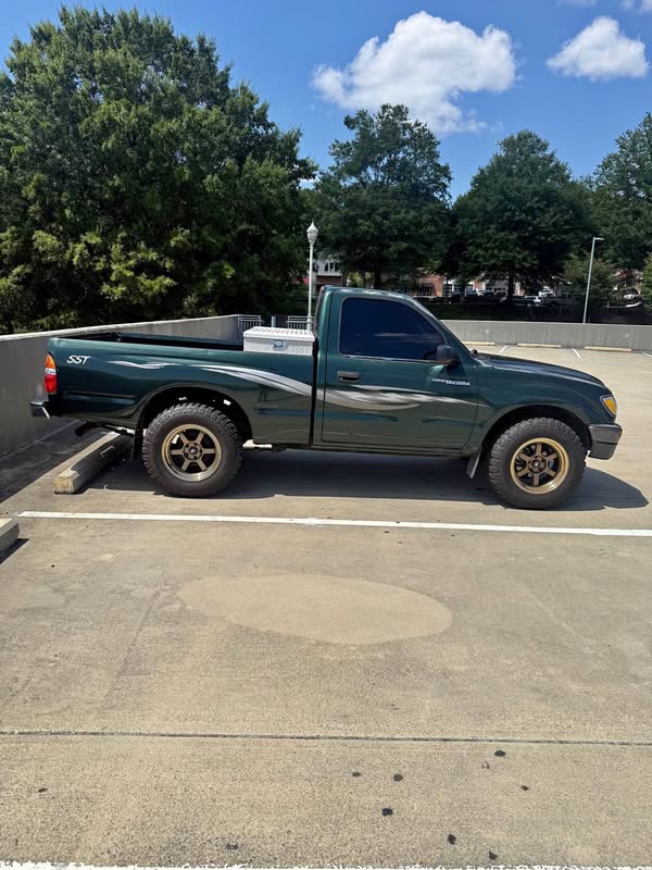 2001 Toyota Tacoma Regular Cab - Pickup 2D 6 ft