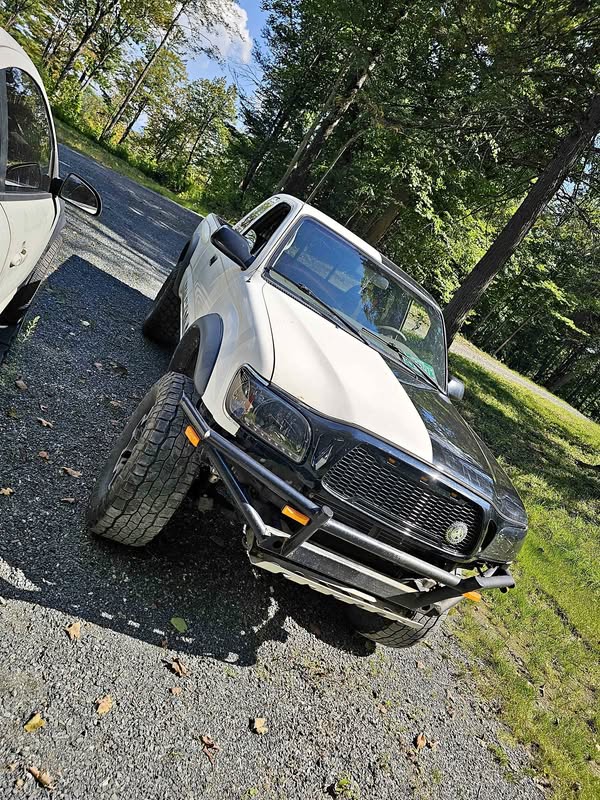 2003 Toyota Tacoma - Pickup