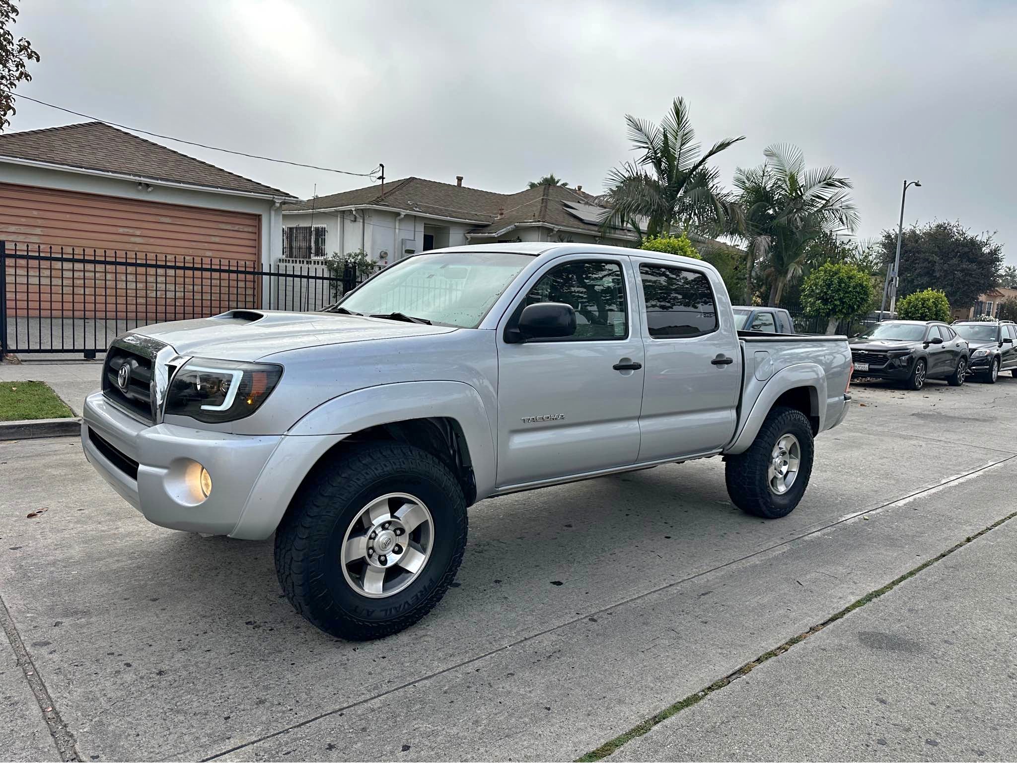2005 Toyota Tacoma - PreRunner Pickup