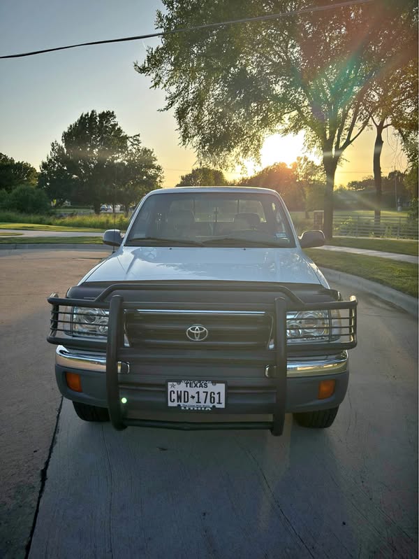 2000 Toyota Tacoma - PreRunner