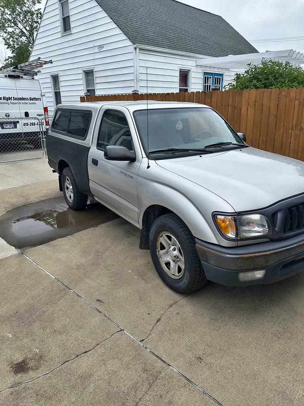 2004 Toyota Tacoma - Pickup