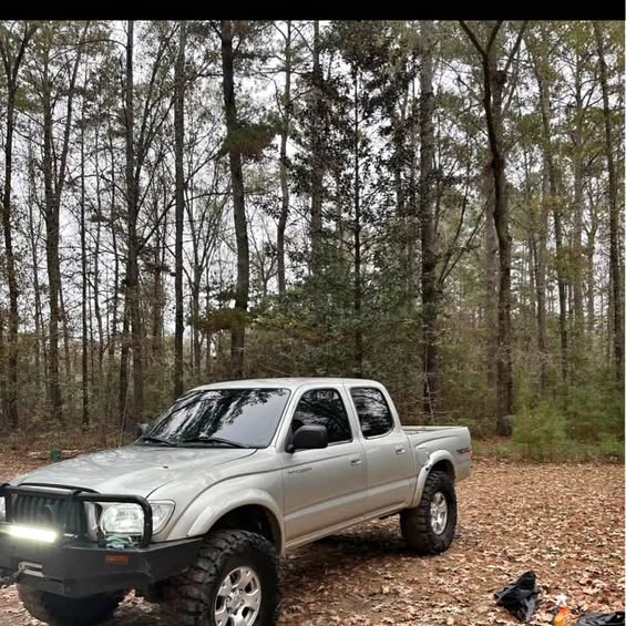 2001 Toyota Tacoma - Pickup 4D 5 ft