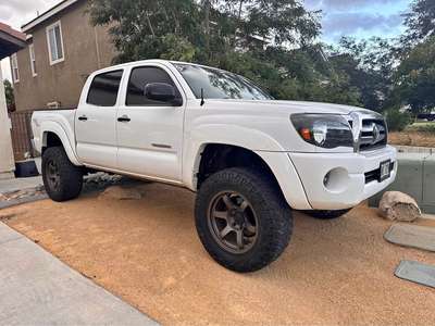 2005 Toyota Tacoma Double Cab - TRD Off-Road Pickup 4D 5 ft