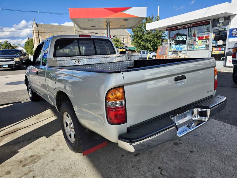 2001 Toyota Tacoma - Extra cab