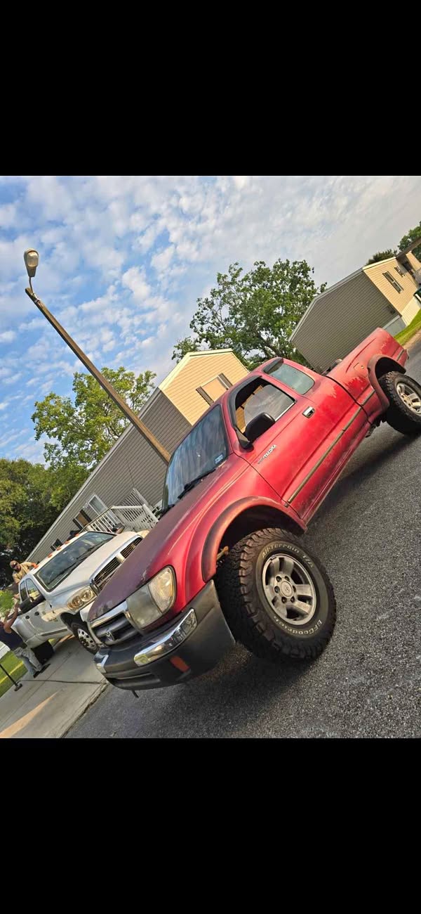 1998 Toyota Tacoma - 4WD 4D