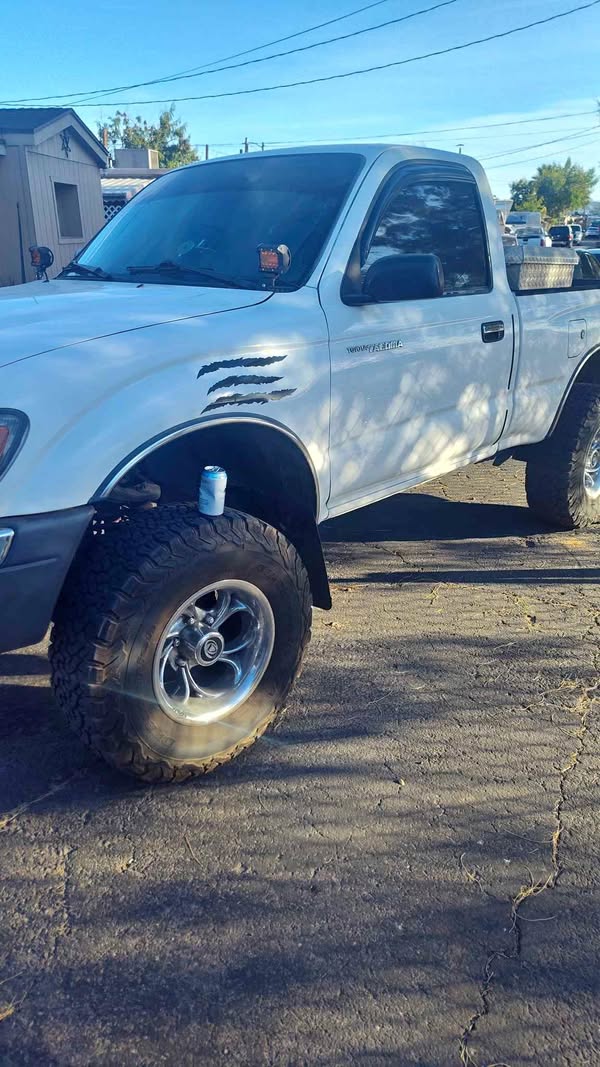 1999 Toyota Tacoma - Pickup