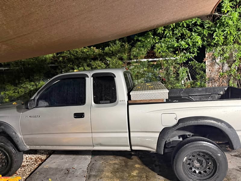 2002 Toyota Tacoma - Pickup