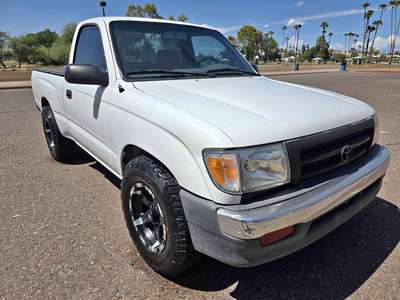 2000 Toyota Tacoma - SR5 Pickup