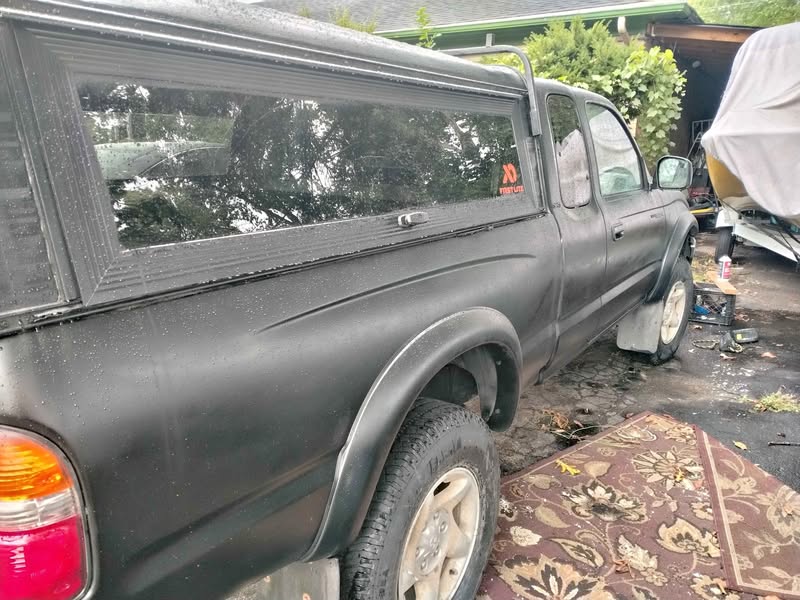 2002 Toyota Tacoma Xtracab - SR5 Pickup