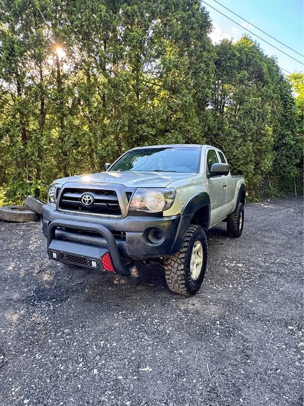 2005 Toyota Tacoma Xtracab - SR5