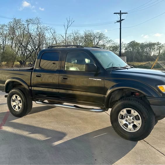 2004 Toyota Tacoma Double Cab - SR5 Pickup 4D 5 ft