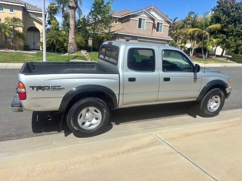 2001 Toyota Tacoma Double Cab - SR5 Pickup 4D 5 ft